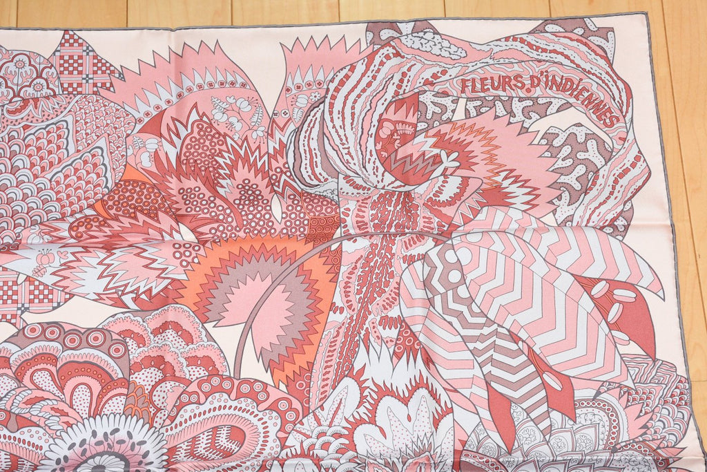 Hermes Scarf Fleurs d'Indiennes 90 cm silk light pink Carre Indian flower 35"