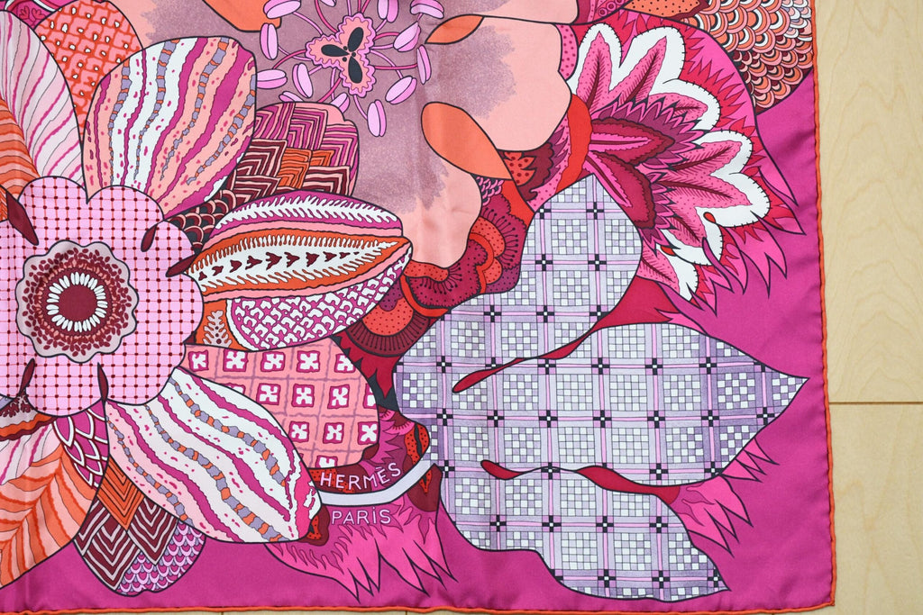 Hermes Scarf Fleurs d'Indiennes 90 cm silk pink Carre Indian flower 35"