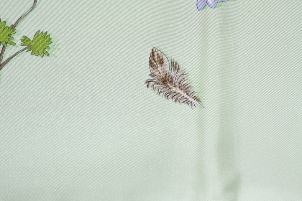 Hermes Scarf Fleurs et Plumes by Leigh P. Cook 90 cm silk light green flower