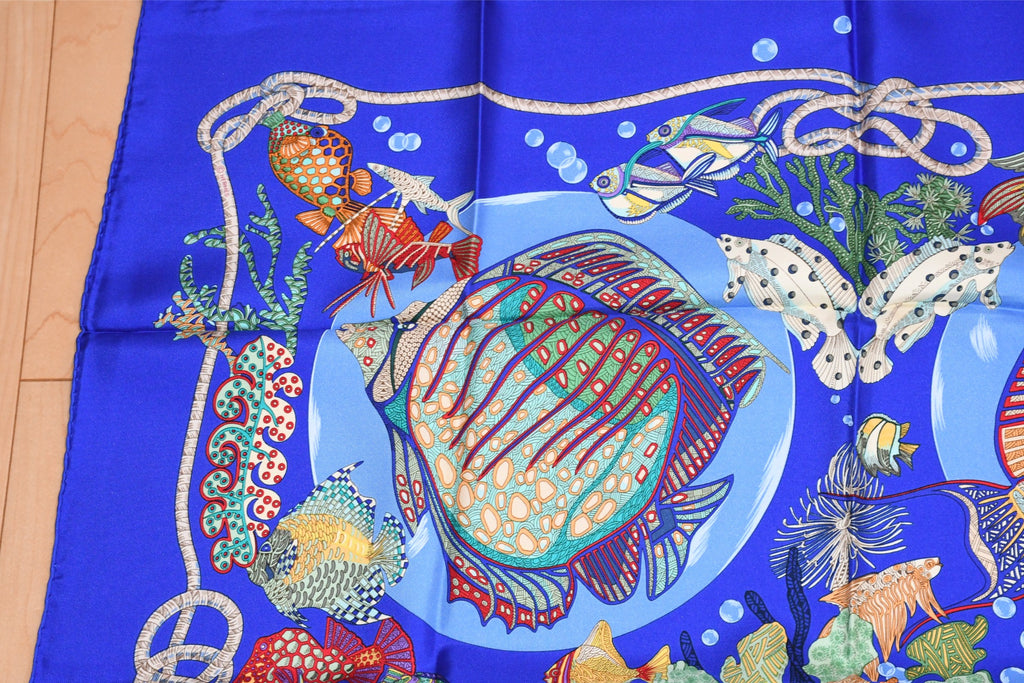 Hermes Scarf Grands Fonds 90 cm silk blue Carre sea fish 35"