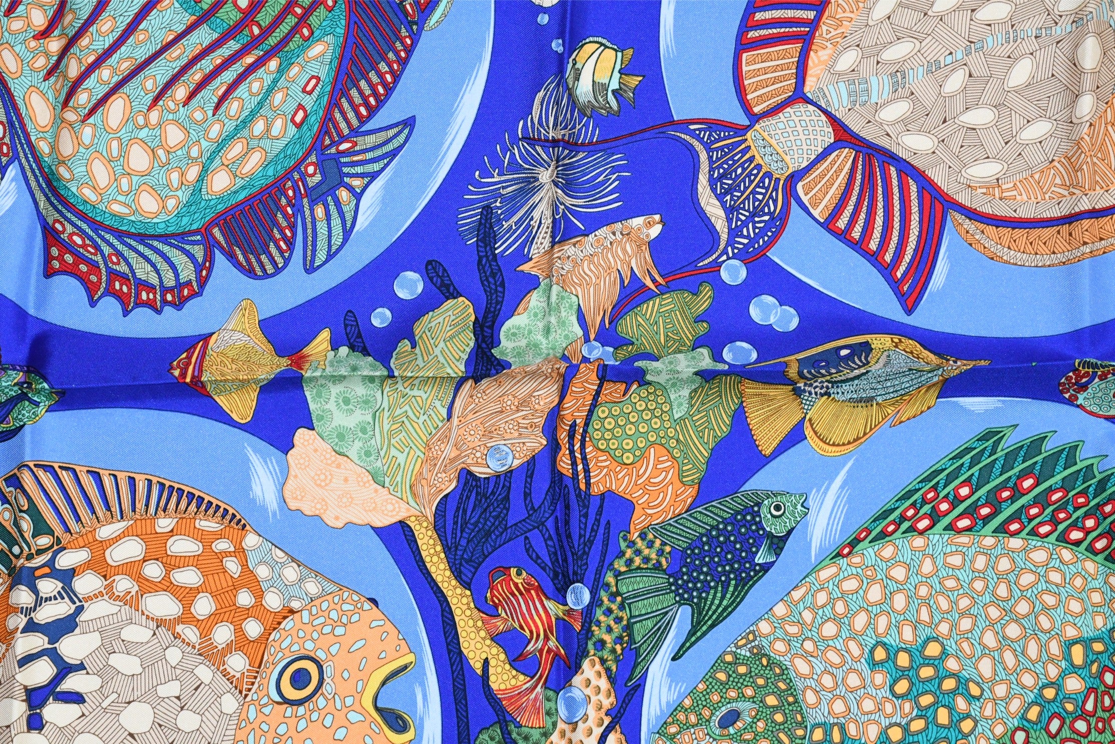 エルメス HERMES カレ90 深海魚 Grands Fonds スカーフ Hermes Scarf Grands Fonds 90 cm silk blue Carre sea fish 35