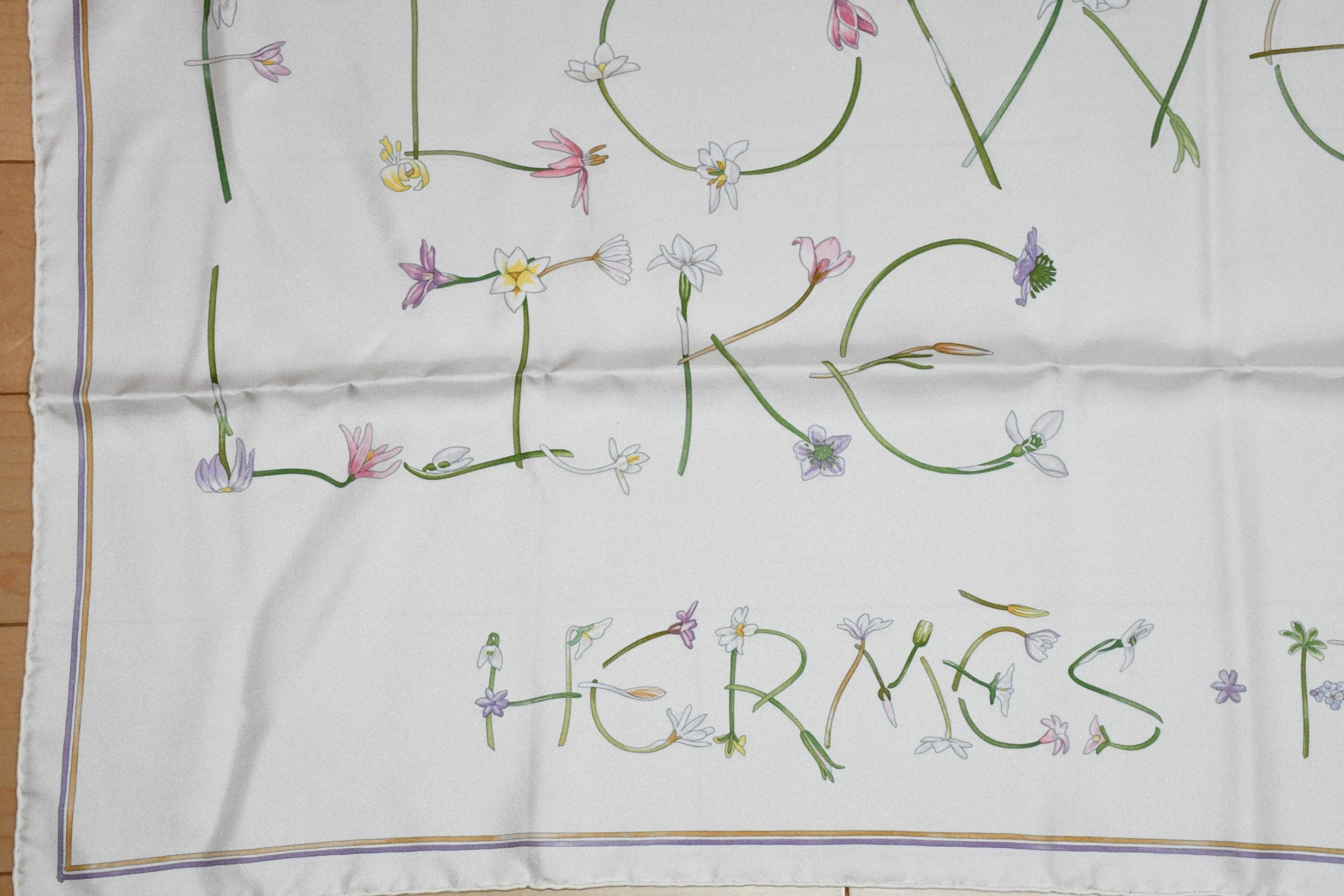 Hermes Scarf I like Flowers by Leah P. Cooke 90 cm silk off white
