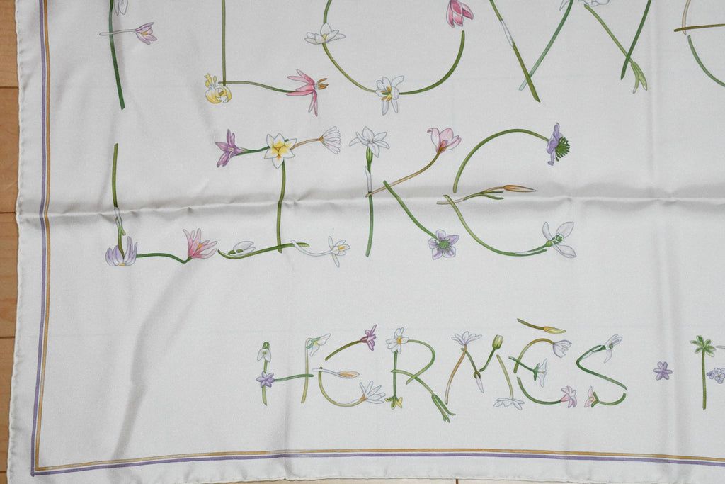 Hermes Scarf I like Flowers by Leah P. Cooke 90 cm silk off white Carre vintage