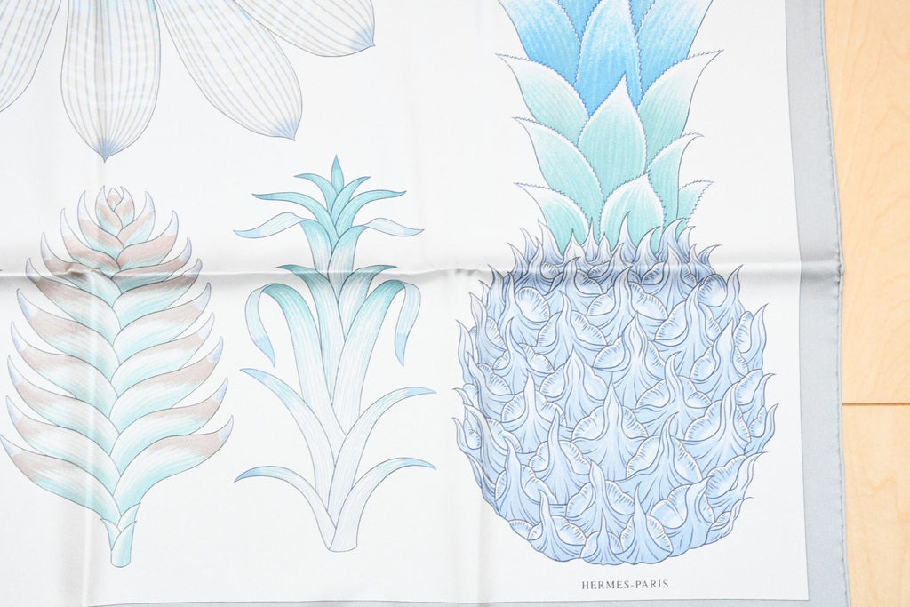 Hermes Scarf Index Bromeliaceae 90 cm silk gray blue Carre pineapple flower 35"