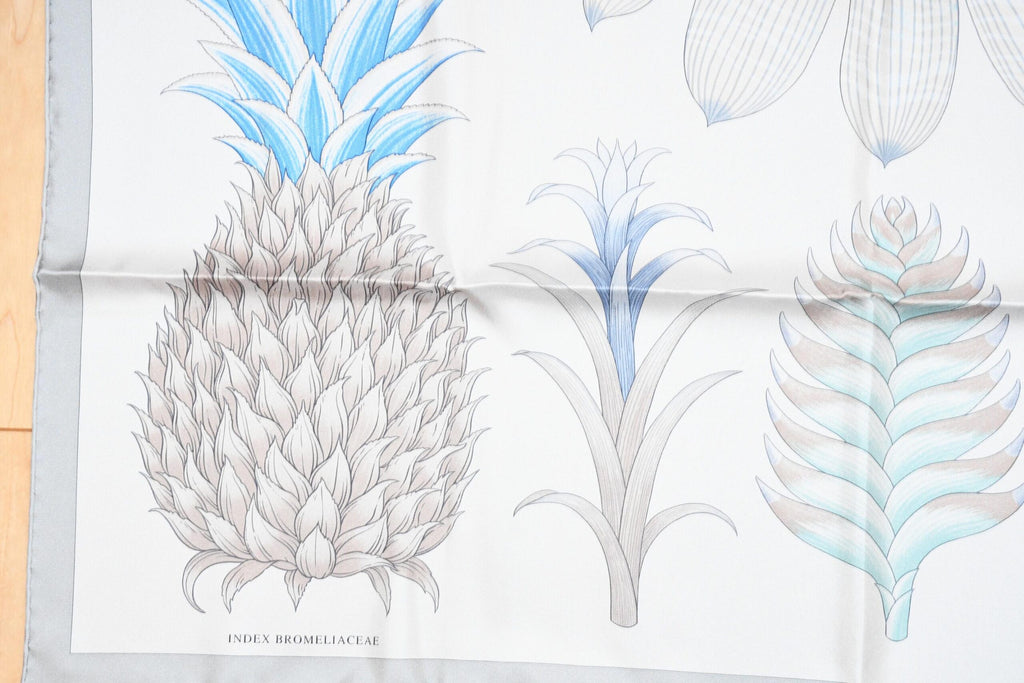 Hermes Scarf Index Bromeliaceae 90 cm silk gray blue Carre pineapple flower 35"