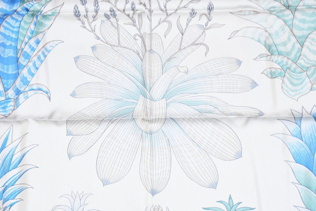 Hermes Scarf Index Bromeliaceae 90 cm silk gray blue Carre pineapple flower 35"
