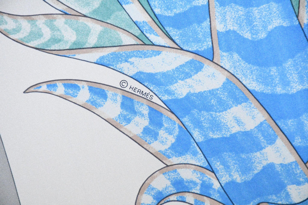 Hermes Scarf Index Bromeliaceae 90 cm silk gray blue Carre pineapple flower 35"