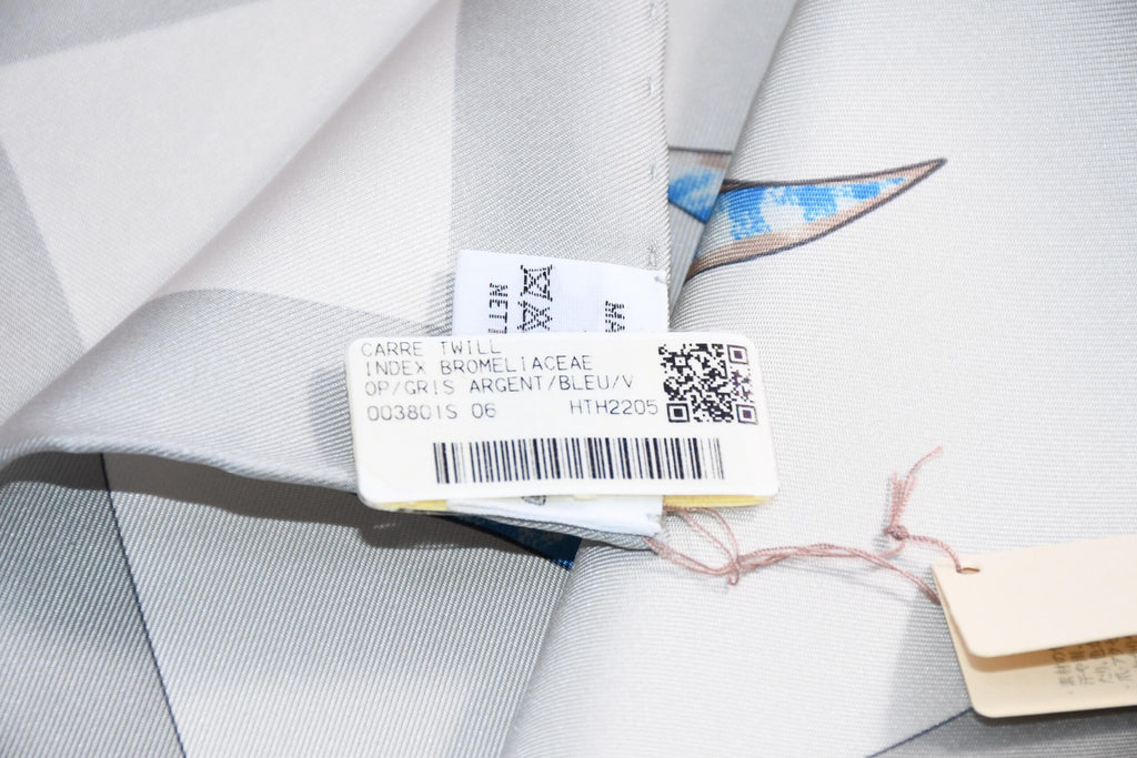 Hermes Scarf Index Bromeliaceae 90 cm silk gray blue Carre pineapple flower 35"