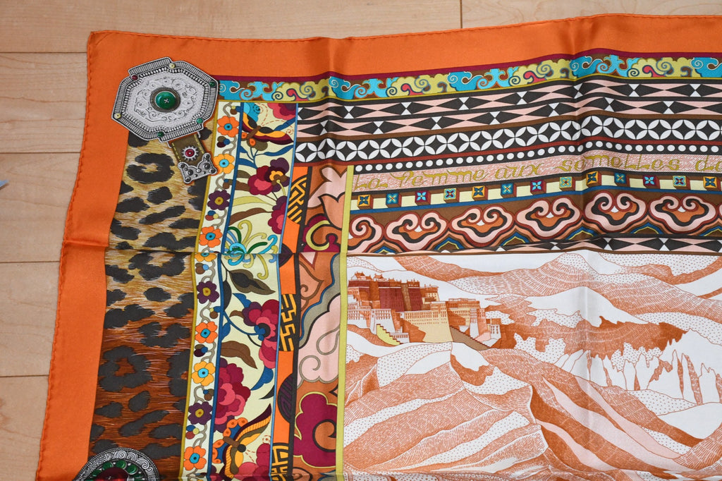 Hermes Scarf La Femme aux Semelles de Vent 90 cm silk orange Carre wind