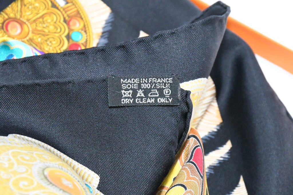 Hermes Scarf La Femme aux Semelles de Vent Silk 90 cm black Carre wind ship 35"