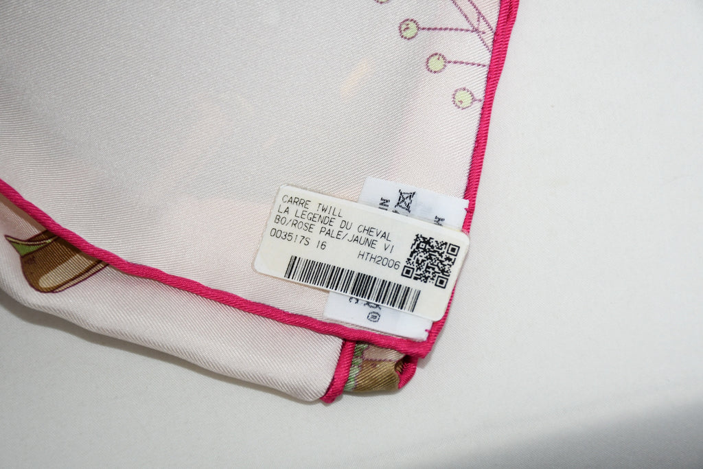 Hermes Scarf La Legende du Cheval a Plumes 90 cm silk pink Carre Pegasus horse