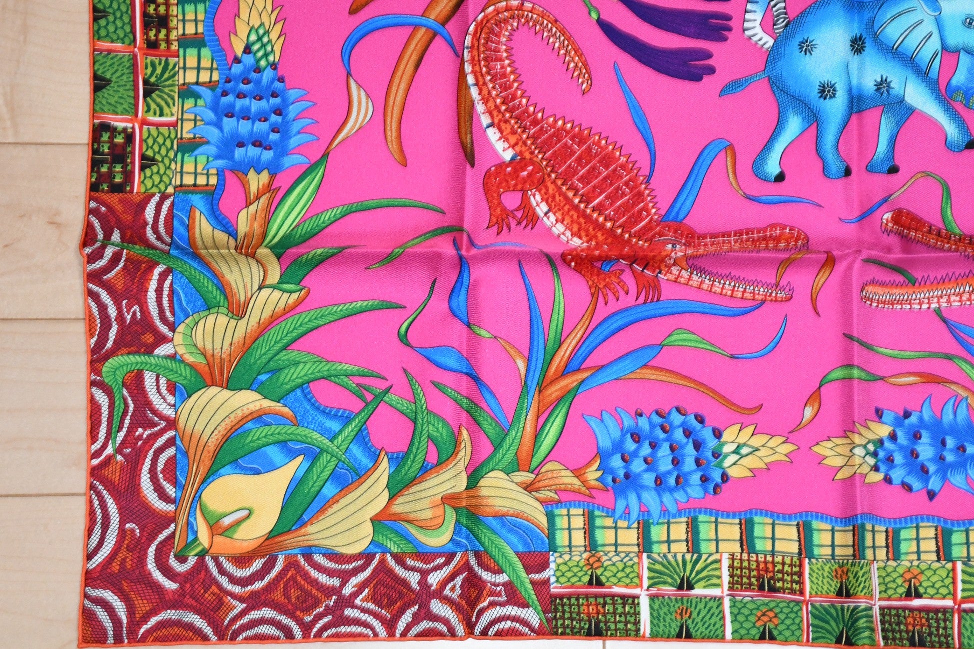 Hermes Scarf La Marche du Zambeze 90 cm silk pink Carre elephant