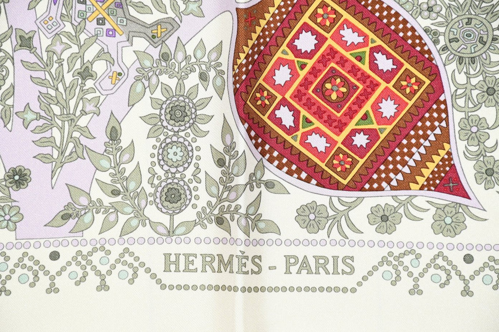 Hermes Scarf L'arbre de vie 90 cm silk white Carre life tree flower 35"