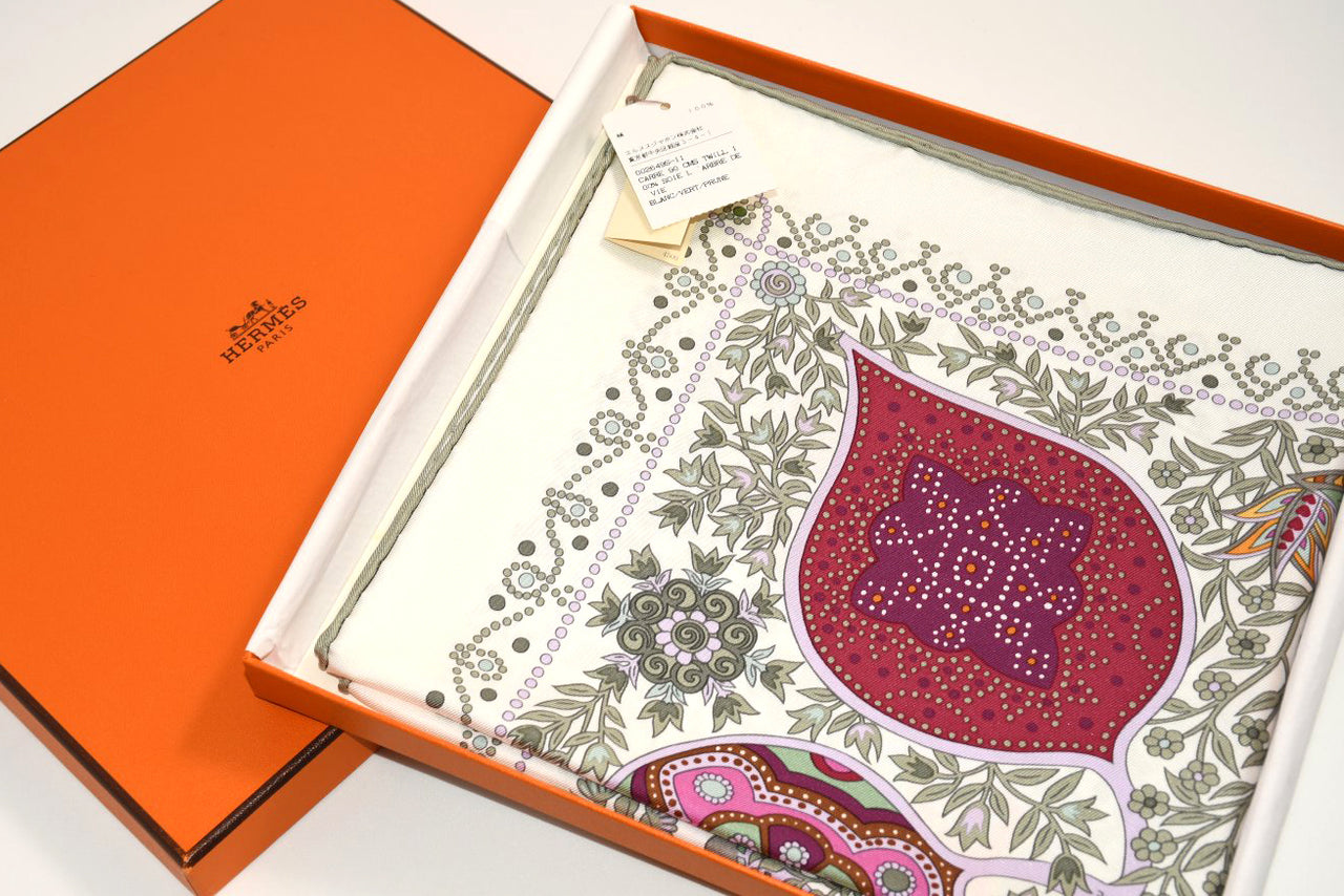 Hermes Scarf L'arbre de vie 90 cm silk white Carre life tree flower 35"