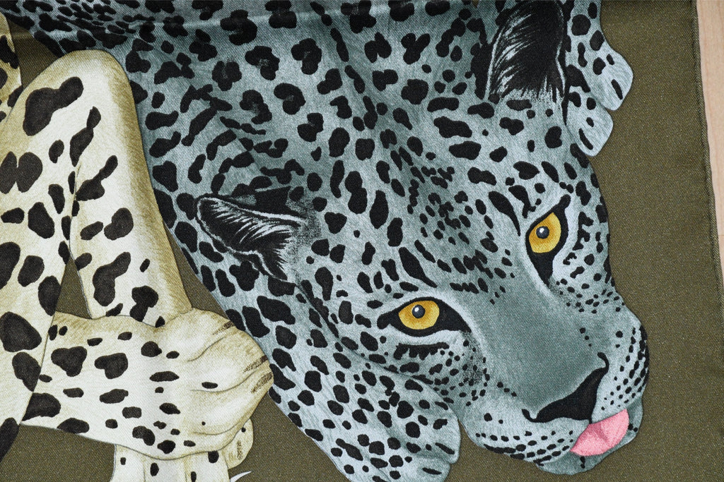 Hermes Scarf Lazy Leopardesses 90 cm silk khaki green Carre leopard animal 35"