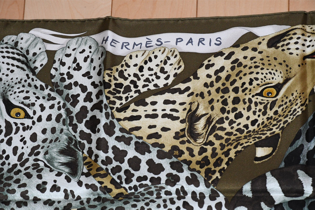 Hermes Scarf Lazy Leopardesses 90 cm silk khaki green Carre leopard animal 35"