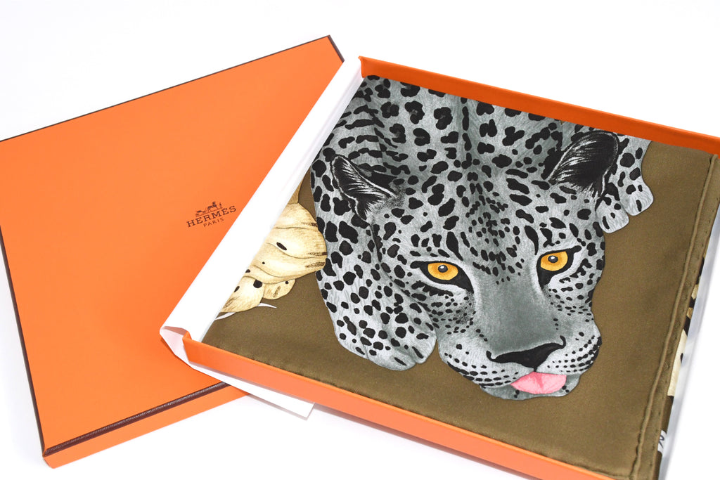 Hermes Scarf Lazy Leopardesses 90 cm silk khaki green Carre leopard animal 35"