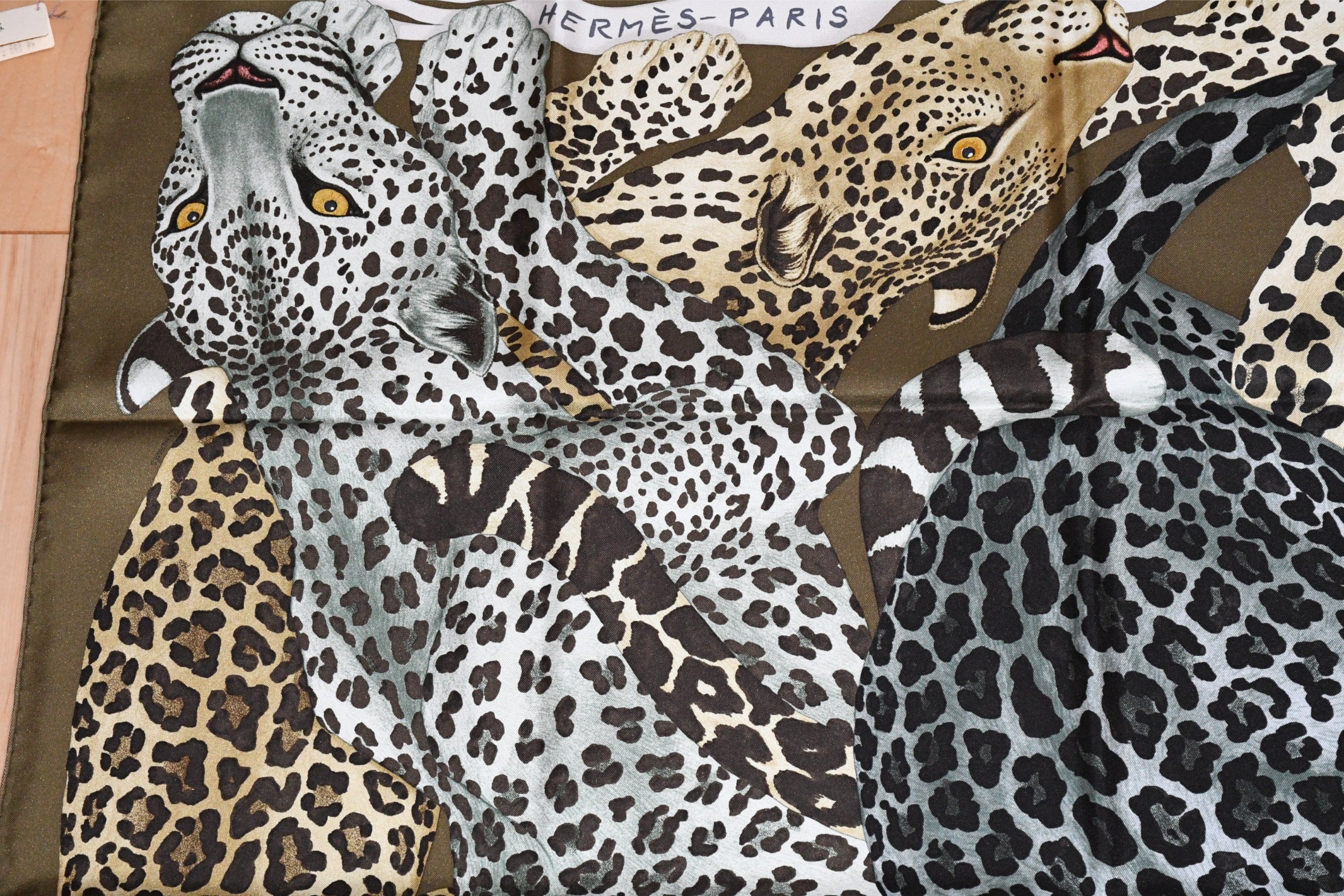 Hermes Scarf Lazy Leopardesses 90 cm silk khaki green Carre