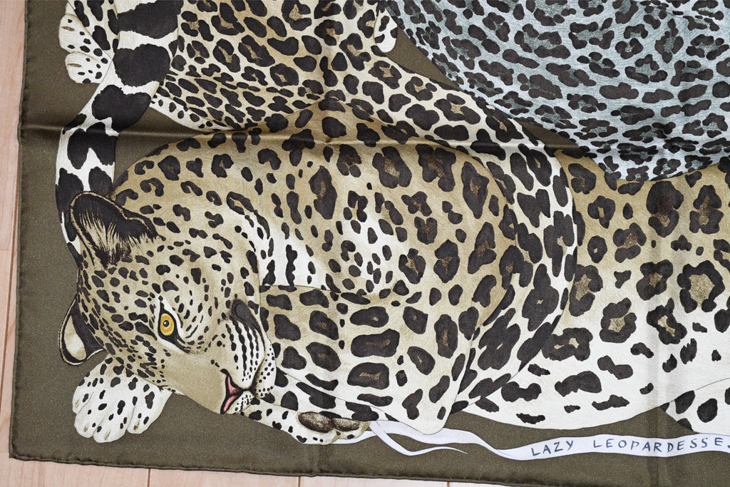 Hermes Scarf Lazy Leopardesses 90 cm silk khaki green Carre leopard animal 35"
