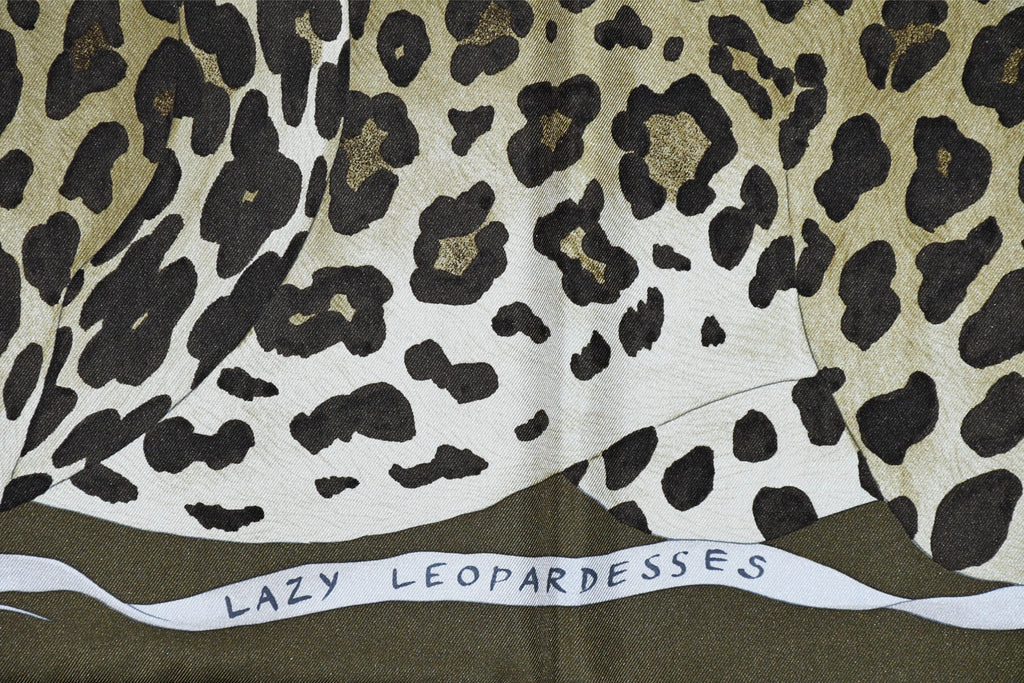 Hermes Scarf Lazy Leopardesses 90 cm silk khaki green Carre leopard animal 35"