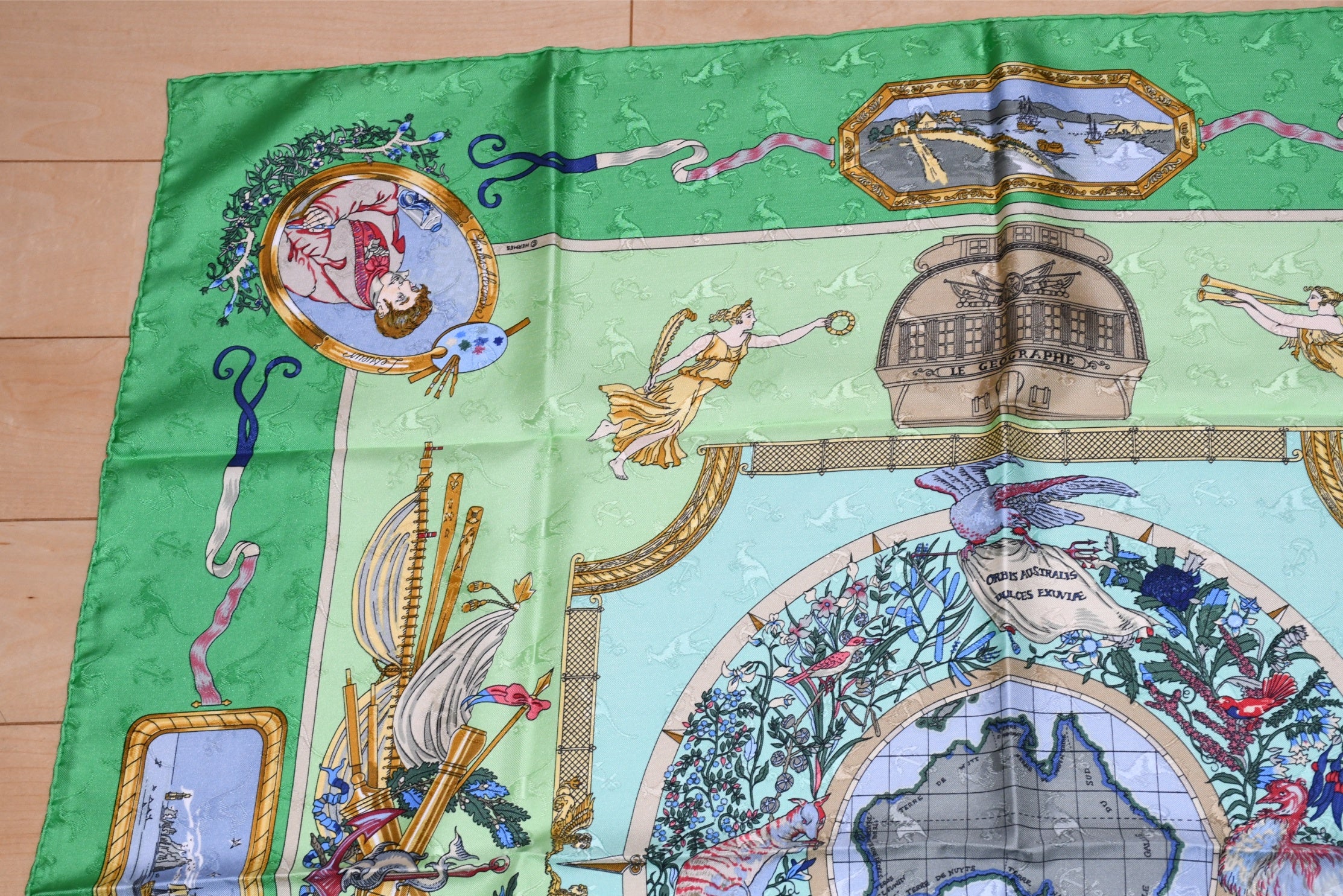 Hermes Scarf Le Geographe 90 cm silk green geography Carre map 35