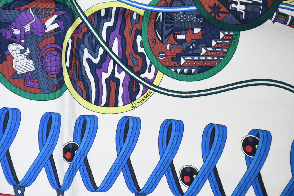 Hermes Scarf Le Laboratoire Du Temps 90 cm silk white Carre 35"