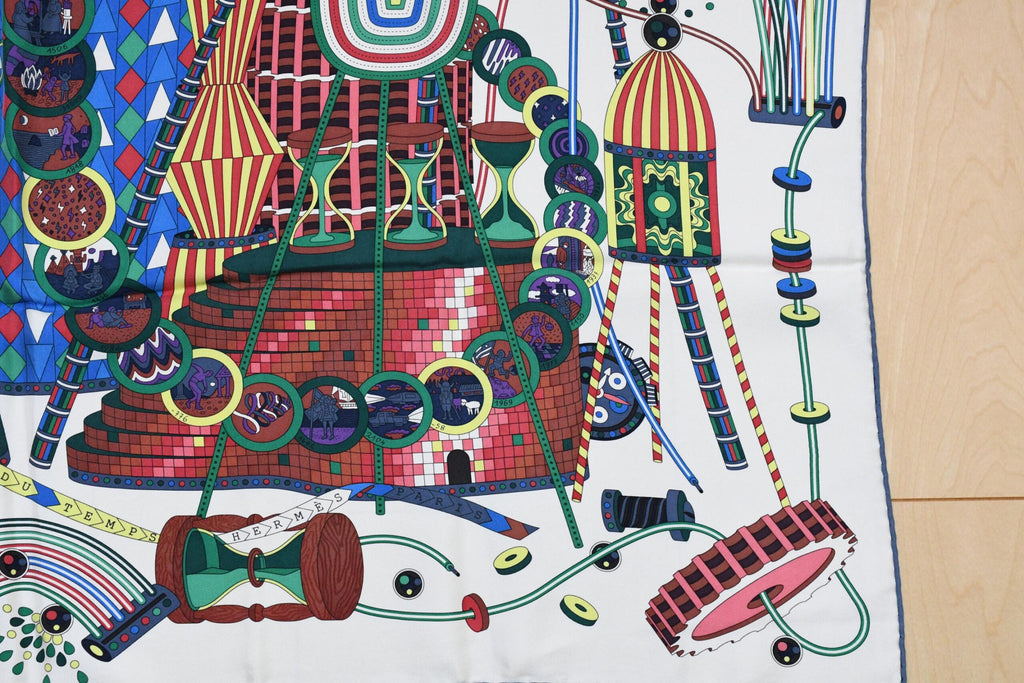 Hermes Scarf Le Laboratoire Du Temps 90 cm silk white Carre 35"