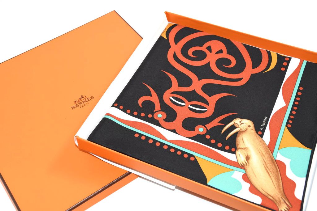Hermes Scarf Le Regard de l'Arctique 90 cm silk black Carre Arctic 35"
