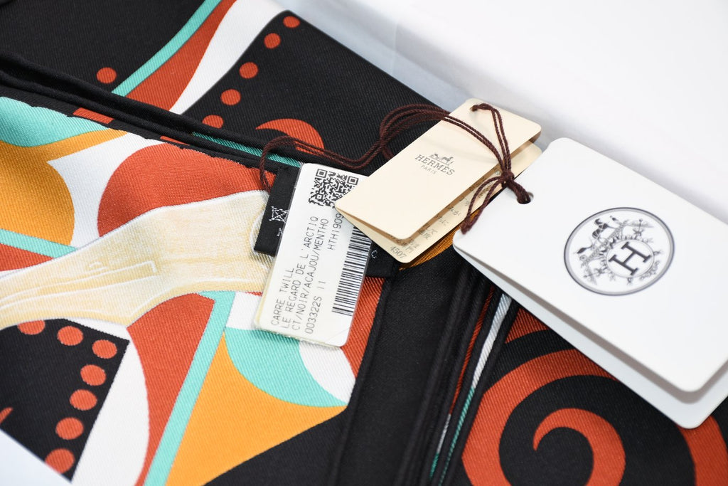 Hermes Scarf Le Regard de l'Arctique 90 cm silk black Carre Arctic 35"