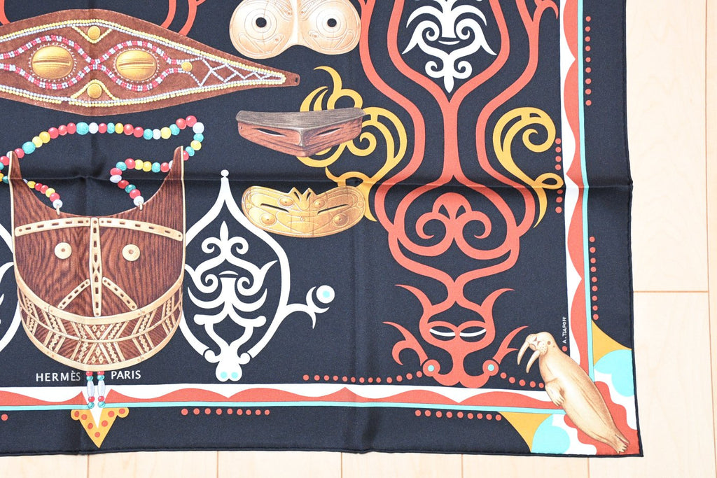 Hermes Scarf Le Regard de l'Arctique 90 cm silk black Carre Arctic 35"