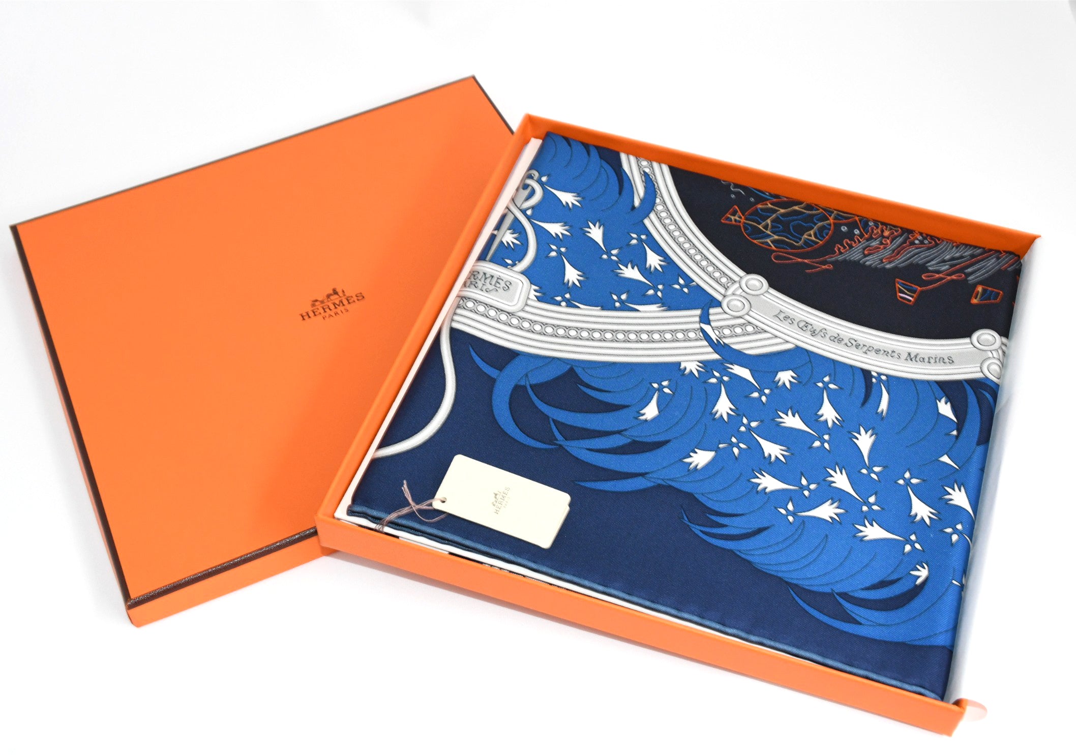 Hermes Scarf Legende Brodee 90 cm silk blue Carre legend