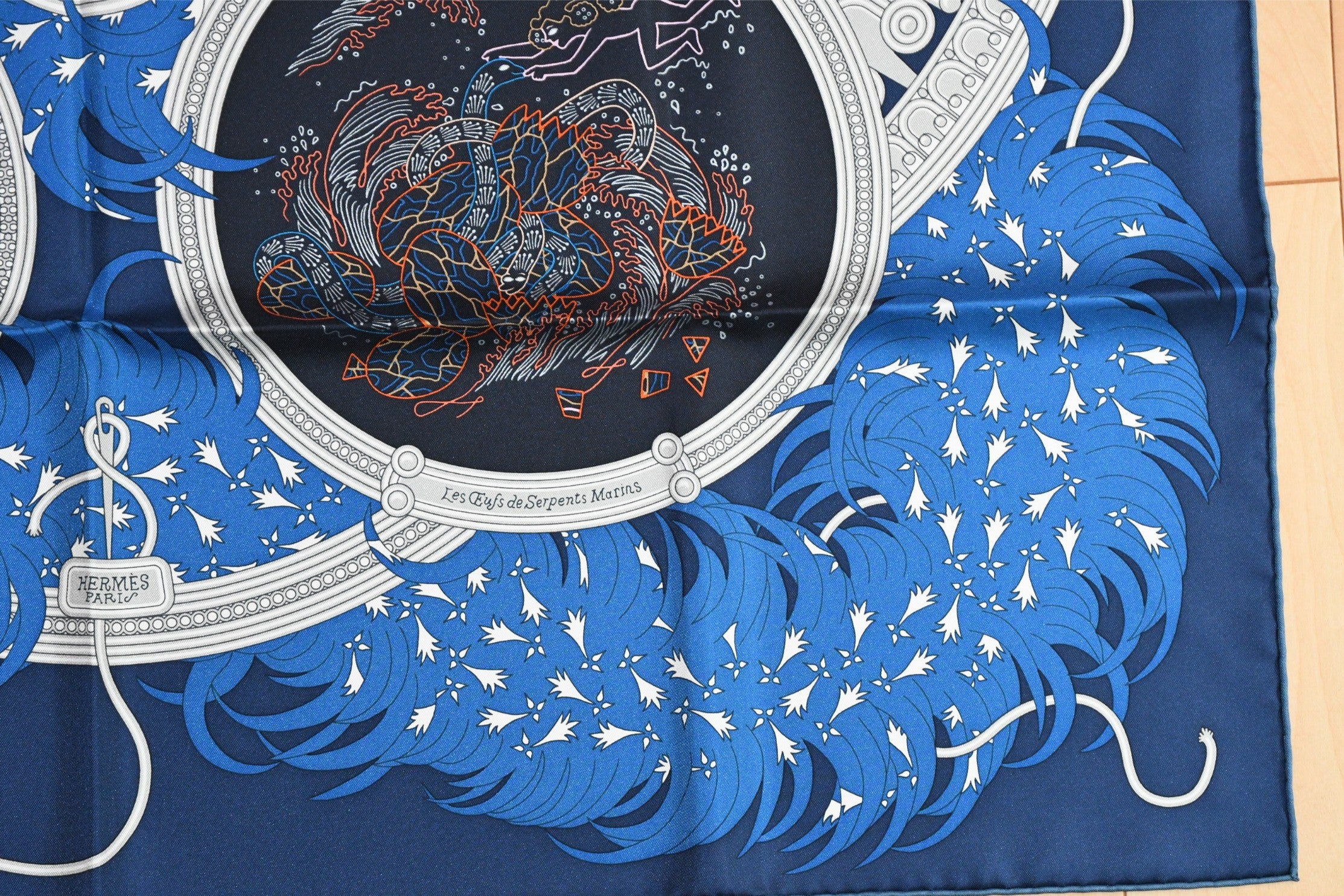Hermes Scarf Legende Brodee 90 cm silk blue Carre legend