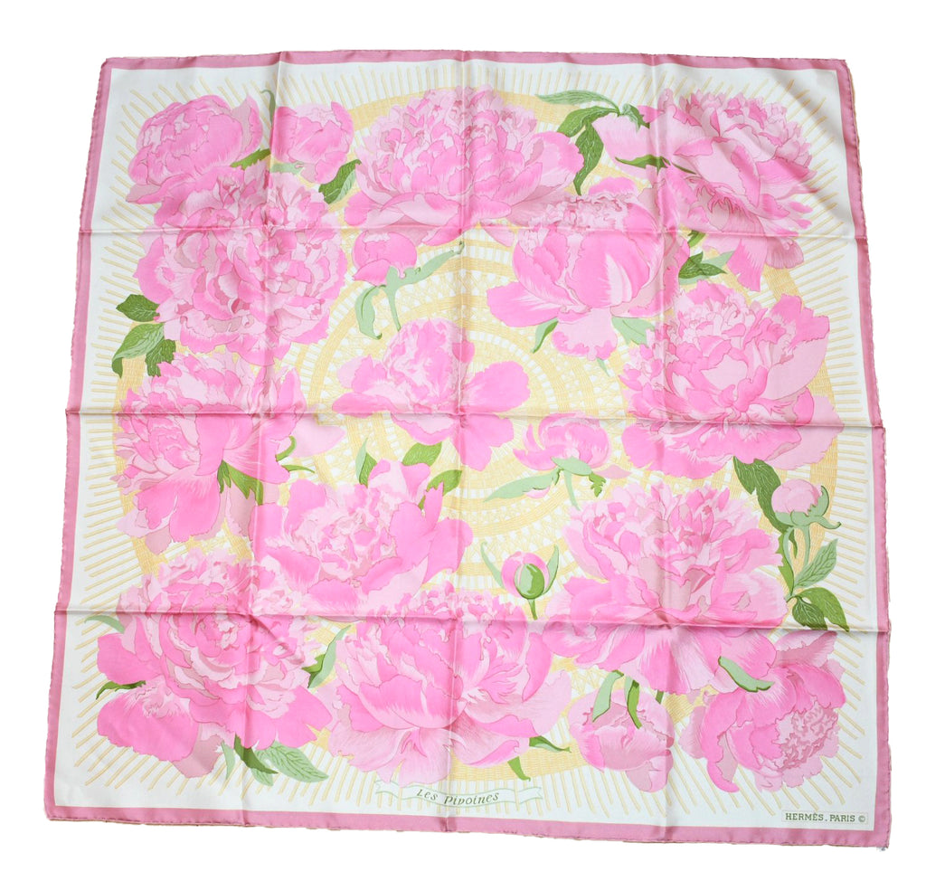 Hermes Scarf Les Pivoines by Christiane Vauzelles 90 cm silk pink flower 1977 Carre