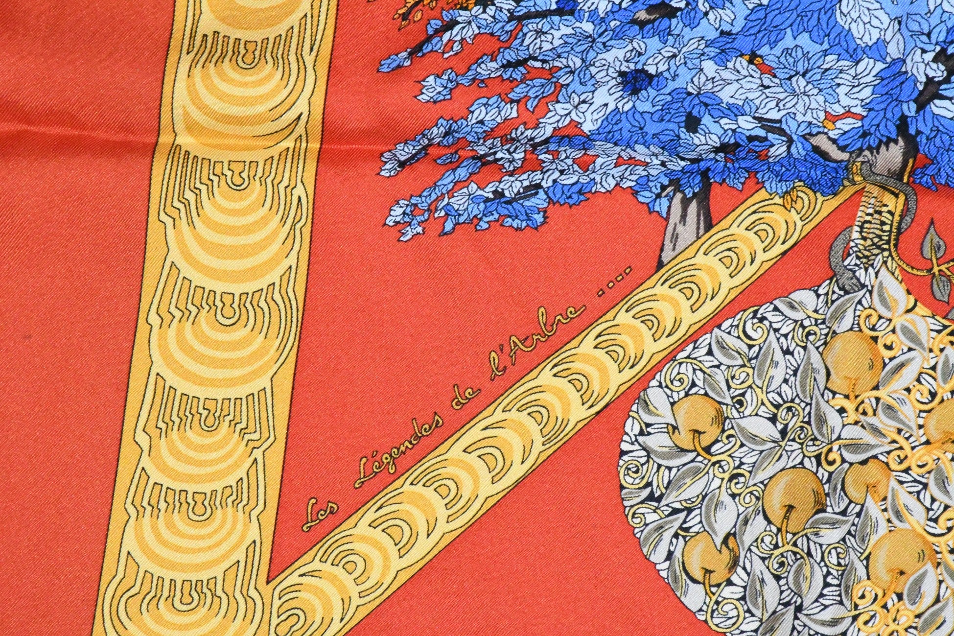 Hermes Scarf Les legendes de l'Arbre 90 cm silk orange red Carre