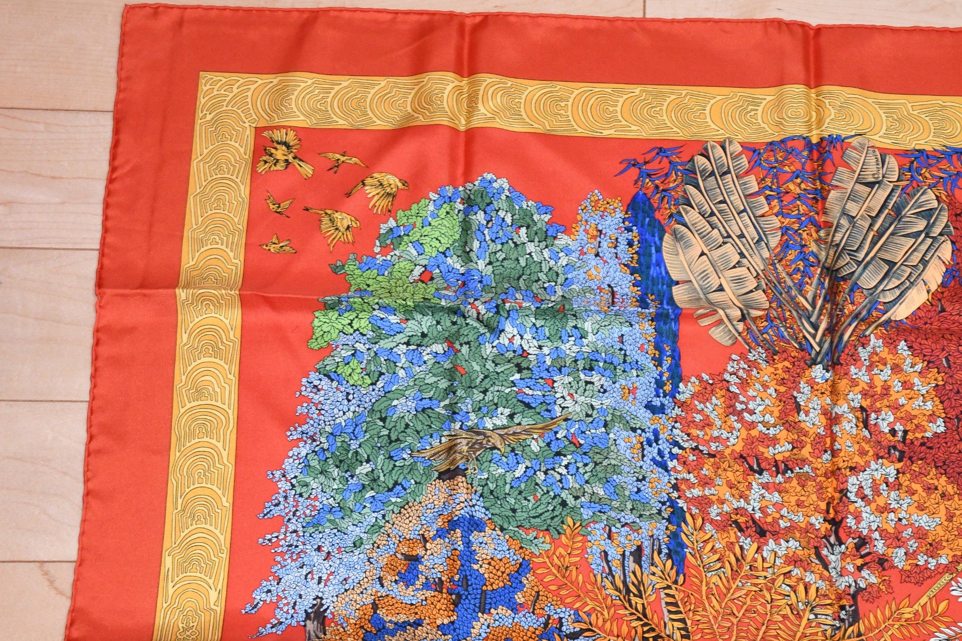 Hermes Scarf Les legendes de l'Arbre 90 cm silk orange red Carre