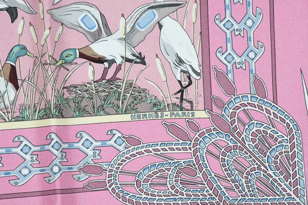 Hermes Scarf Libres Comme l'Air 90 cm Silk pink bird air Carre 35"