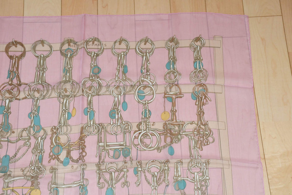 Hermes Scarf Mors et Filets 90 cm Chiffon Silk mousseline Pink chain muslin 35"