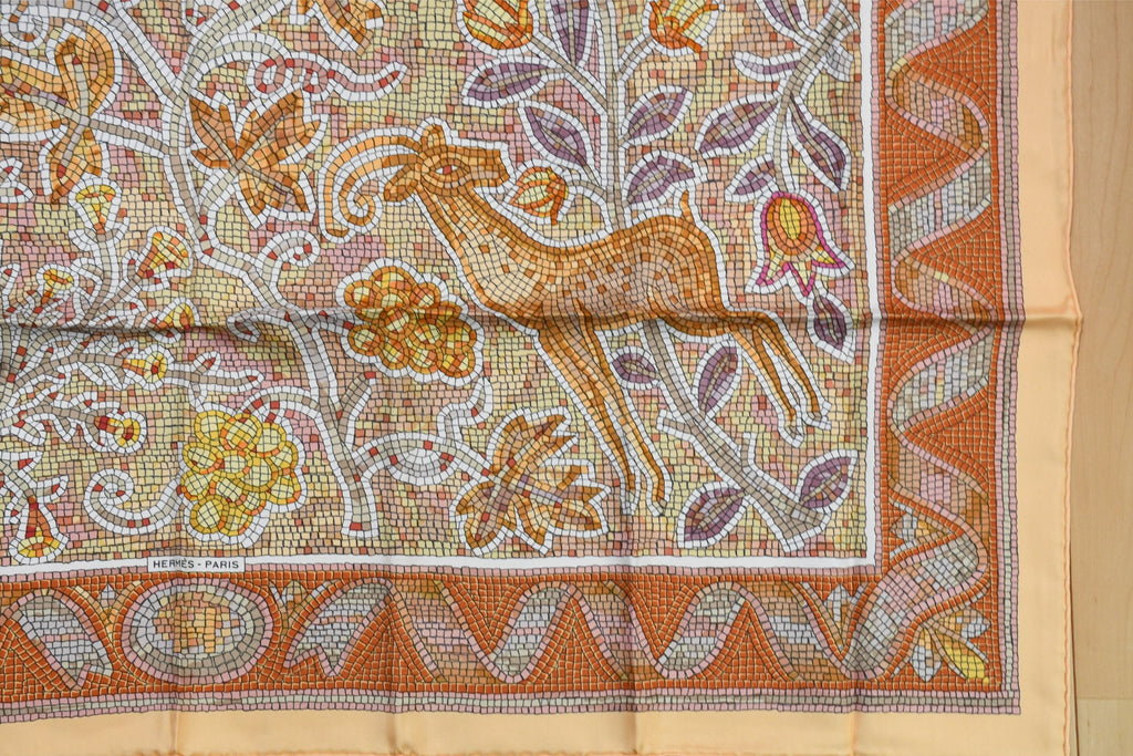 Hermes Scarf PAVEMENT 90 cm silk orange beige mosaic animal Carre