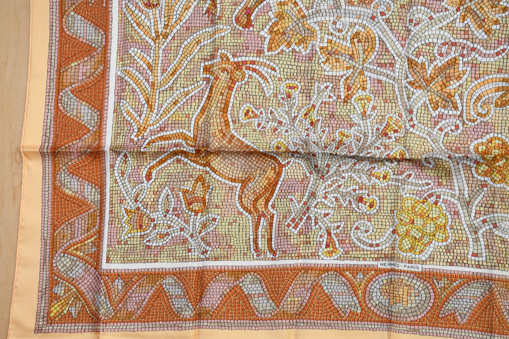 Hermes Scarf PAVEMENT 90 cm silk orange beige mosaic animal Carre