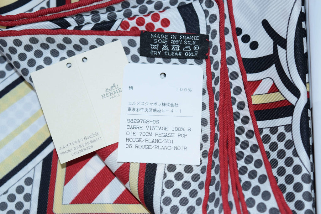 Hermes Scarf Pegase Pop Silk 70 cm Red white Carre Pegasus 27.5" inch ME2