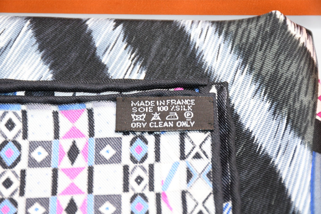 Hermes Scarf Pelages et Camouflage by Aline Honore 90 cm silk pink Carre zebra 35"