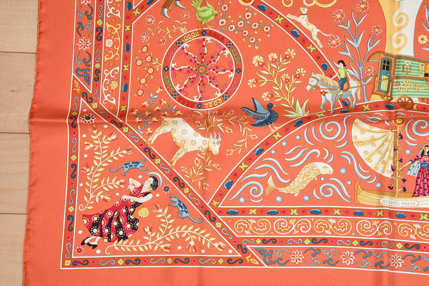 Hermes Scarf Peuple du Vent 90 cm Silk orange Carre wind bird 35