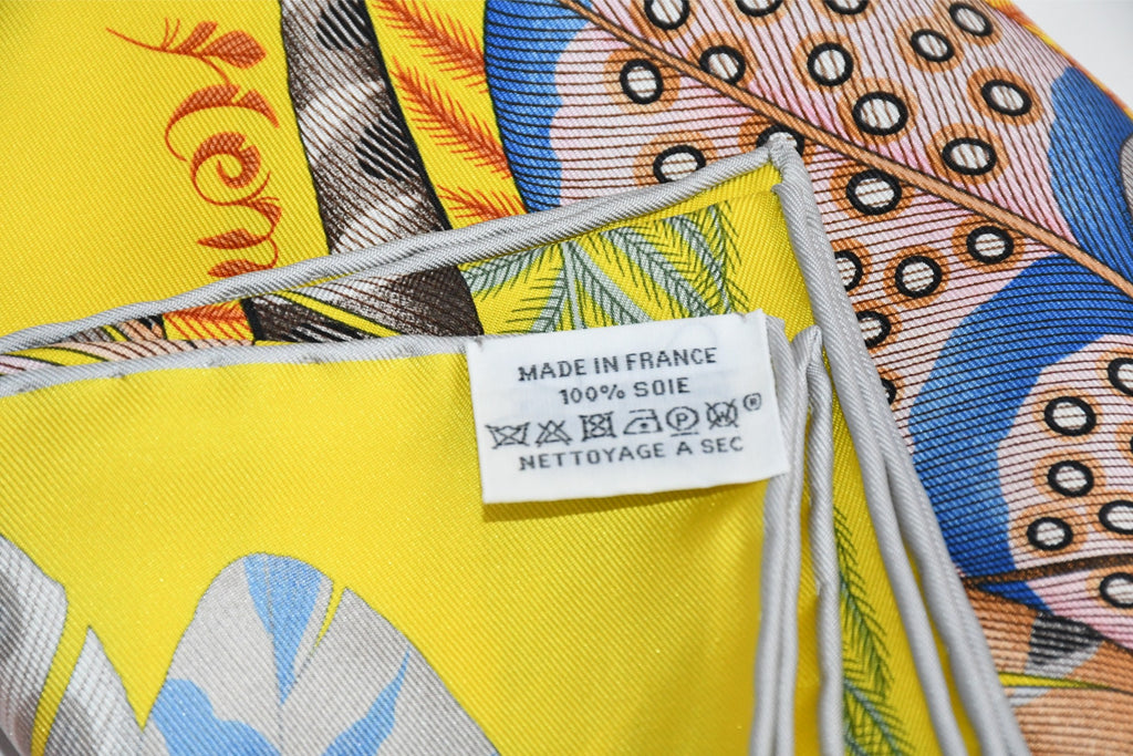 Hermes Scarf Plumes en Fete 90 cm silk yellow Carre bird feather 35"