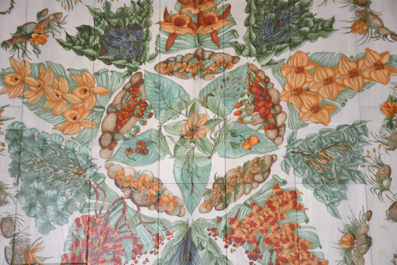 Hermes Scarf Pythagore 90 cm Chiffon Silk mousseline flower star muslin 35"