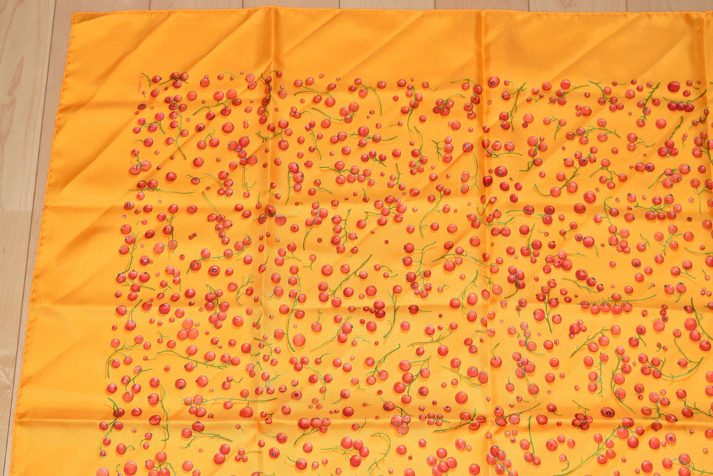 Hermes Scarf Red Berries by Leigh P Cooke Silk 90 cm Orange fruits polka dot