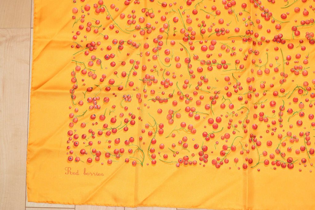 Hermes Scarf Red Berries by Leigh P Cooke Silk 90 cm Orange fruits polka dot