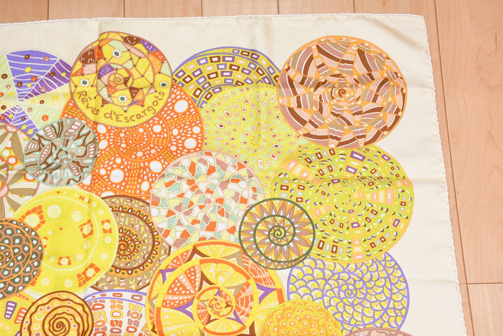 Hermes Scarf Reves d'Escargots 90 cm silk yellow cream snail dream Carre
