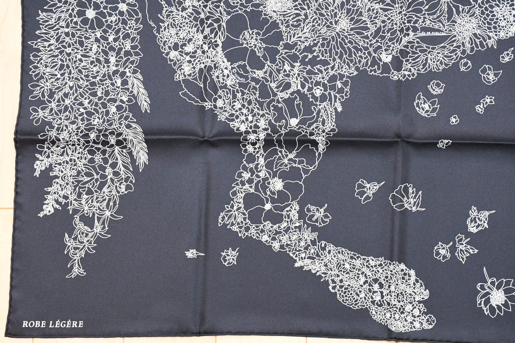 Hermes Scarf Robe Legere 90 cm silk black Carre flower horse 35" New w/ Tag