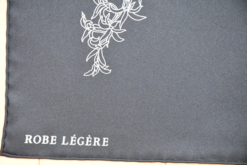 Hermes Scarf Robe Legere 90 cm silk black Carre flower horse 35" New w/ Tag