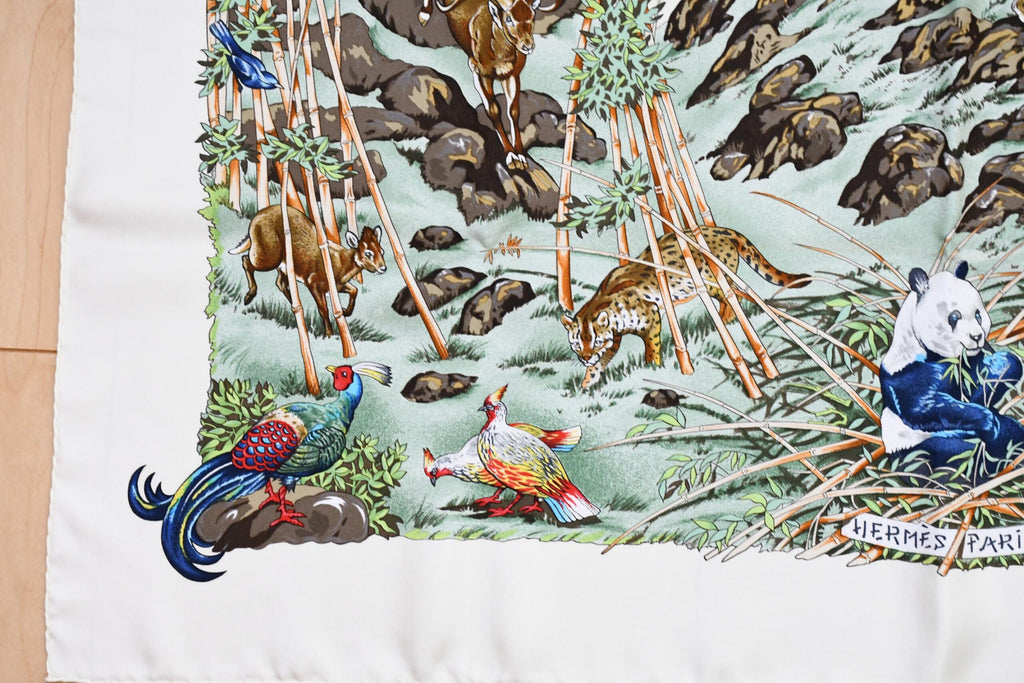 Hermes Scarf SICHUAN 90 cm by Robert Dallet cream white Carre Panda animal bird